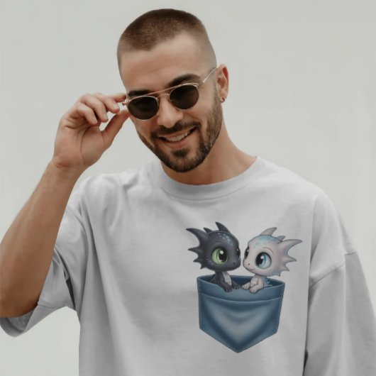 Schattigee Fantasy Dragons in Pocket | Baby Dragon T-shirt