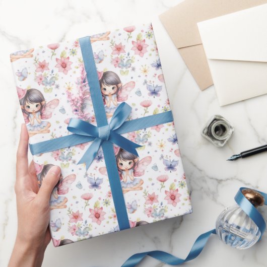 Schattigee fee in Verjaardag Pet, Bloemen, Vlinder Cadeaupapier (Geschenken)