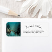 Schattigee fee met stoomdraak in een fantasiebos etiket (Insitu)