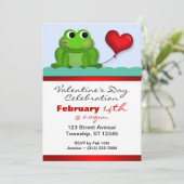 Schattigee Froggy Heart Valentijnsdag Uitnodiginge Kaart (Staand voorkant)