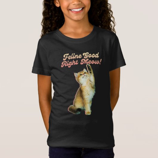 Schattigee Funny Cat Typografie met Speelse Kitten T-shirt (Voorkant)