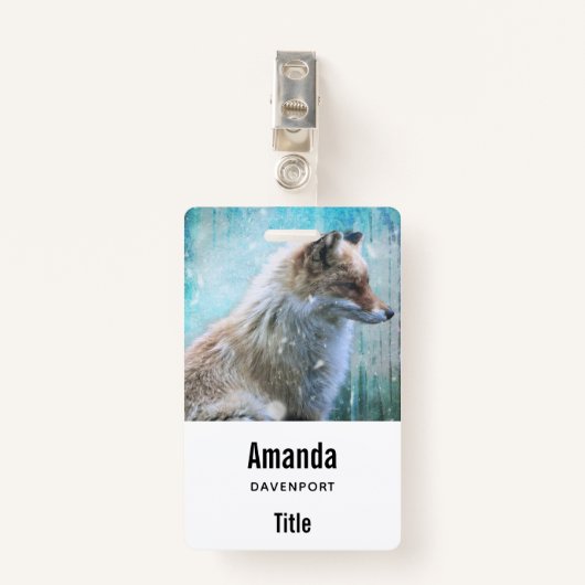 Schattigee Furry Fox op Blue Grunge Achtergrond Badge (Voorkant met clip)