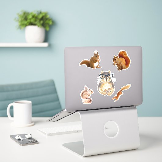 Schattigee geassorteerde eekhoorn Sticker pack (Laptop op bureau)