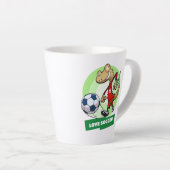 Schattigee Gecko Love Voetbal Funny Voetbalspeler  Latte Mok (Rechterhoek)