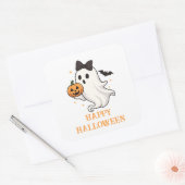 Schattigee geest met boog en pompoen | Halloween Vierkante Sticker (Envelop)
