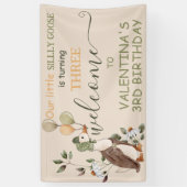 Schattigee Gekke Goose Nursery Rhymes Verjaardag W Spandoek (Verticaal)