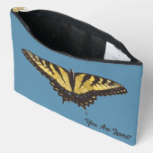 Schattigee gele vlinder en Initiaal op accessoirez Etui (Open)
