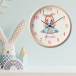 Schattigee gepersonaliseerde Alice in Wonderland<br><div class="desc">Voeg een vleugje grilligheid toe aan uw ruimte met onze Schattigee gepersonaliseerde Alice in Wonderland Clock. Met charmante illustraties uit het geliefde verhaal en aanpasbaar met jouw naam of initialen, is deze klok zowel functioneel als betoverend. Gemaakt met precisie en aandacht voor detail, onze klok is gemaakt van hoogwaardige materialen...</div>