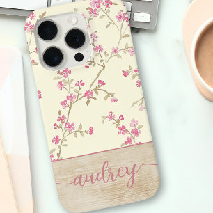 Schattigee gepersonaliseerde houten bloemenscript iPhone 15 pro case