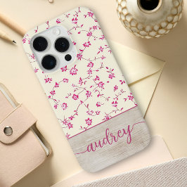 Schattigee gepersonaliseerde houten bloemenscript  iPhone 15 pro case