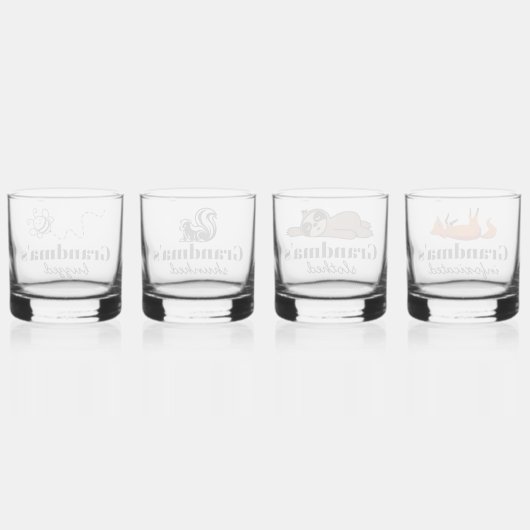 Schattigee gepersonaliseerde luiaard vossen bij en whisky glas (Achterkant)