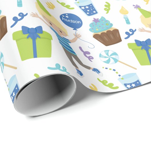 Schattigee gepersonaliseerde verjaardagsjongen cadeaupapier (Rol Hoek)