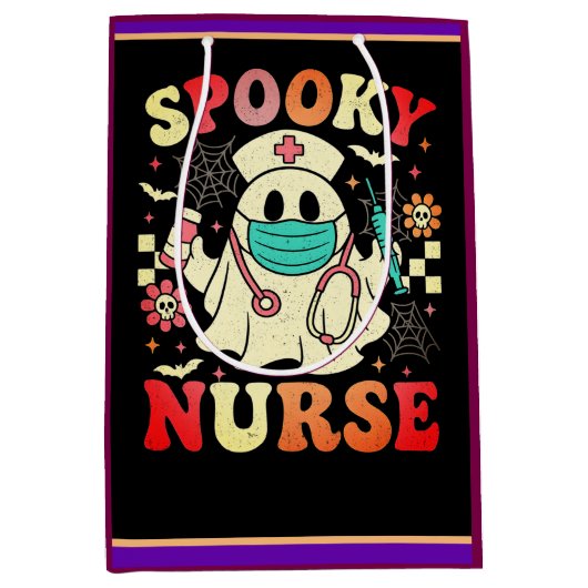 Schattigee Ghost Nurse Halloween Graphic Retro Pas Medium Cadeauzakje (Voorkant)