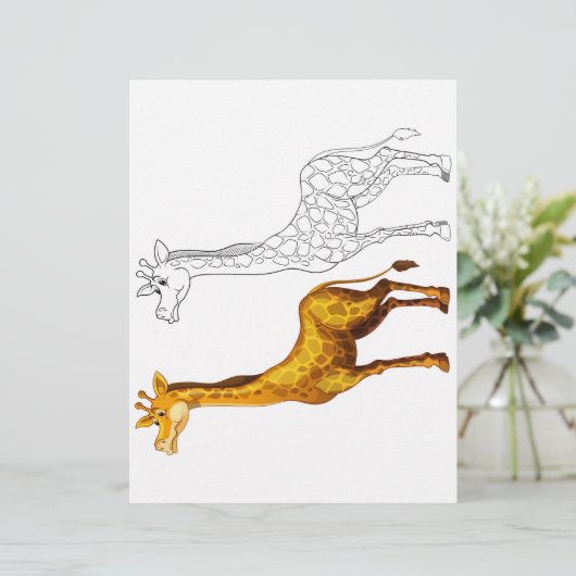 Schattigee giraffe kleurplaat (Staand voorkant)