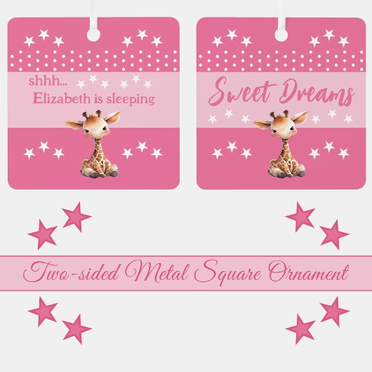 Schattigee giraffe shhh voeg naam is slapende roze metalen ornament