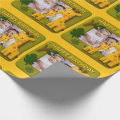 Schattigee Giraffe Verjaardag Foto  Cadeaupapier (Hoek)