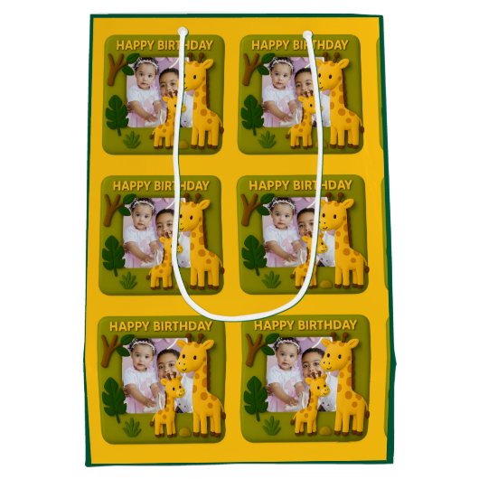 Schattigee Giraffe Verjaardag Foto  Medium Cadeauzakje (Achterkant)