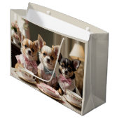 Schattigee Girly Chihuahua Tea Party Groot Cadeauzakje (Voorkant Gekanteld)