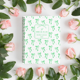 Schattigee Girly Green en White Coquette Bows Mono Notitieboek