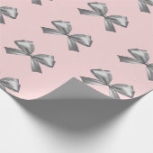 Schattigee Girly Silver Satin Esthetische Bow Roze Cadeaupapier (Hoek)