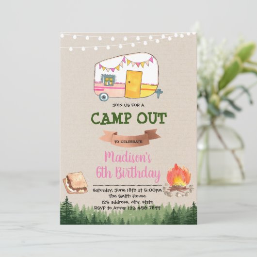 Schattigee glamping party verjaardagsuitnodiging kaart (Staand voorkant)