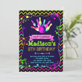 Schattigee Glow Bowling Party verjaardagsuitnodigi Kaart (Staand voorkant)