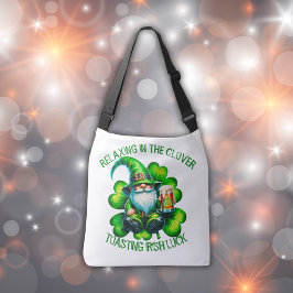 Schattigee Gnome St Patrick's Day met bier | Crossbody Tas