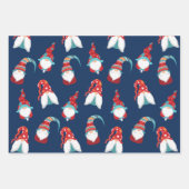 Schattigee Gnomen Sneeuwvlokken Bloemenkrans Blauw Inpakpapier Vel (Voorkant)