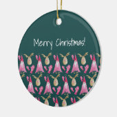 Schattigee gnoom en rendier met roze handschoen keramisch ornament (Links)