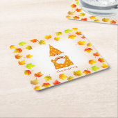 Schattigee gnoom & kleurrijke valbladeren kartonnen onderzetters (Schuin)