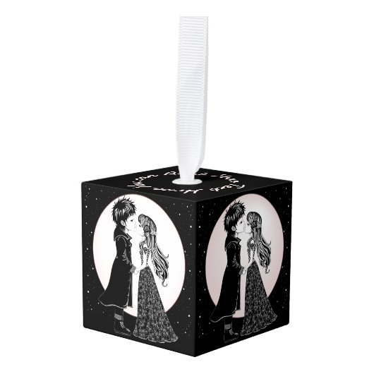 Schattigee Gotische Emo Kinder Kus Valentijnsdag Decoratie (Voorkant hoekig)