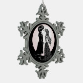 Schattigee Gotische Emo Kinder Kus Valentijnsdag Tin Sneeuwvlok Ornament (Links)