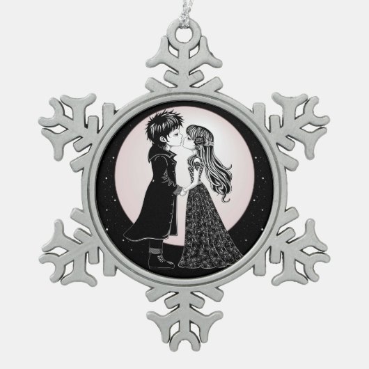 Schattigee Gotische Emo Kinder Kus Valentijnsdag Tin Sneeuwvlok Ornament (Voorkant)