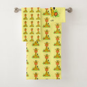 Schattigee grappige baby giraffe voor kinderen, op bad handdoek (Insitu)