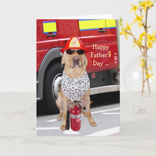 Schattigee/grappige hond Vaderdag voor brandweerma Kaart (Gele Bloem)