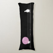 Schattigee Grappige Roze Bubble Gum Birds Op Een D Lichaamskussen (Voorkant Verticaal)