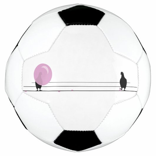 Schattigee Grappige Roze Bubble Gum Vogels Op Een  Voetbal (Voorkant)