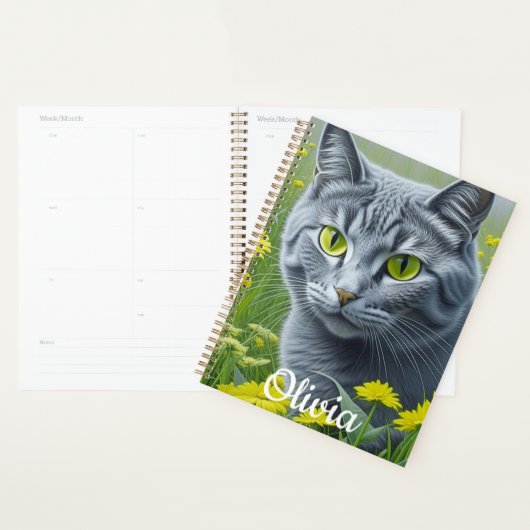 Schattigee Grijze Kat met Gele Gepersonaliseerde O Planner (Display)