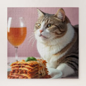 Schattigee Grijze Kat met Lasagne en Wijnglas Legpuzzel (Verticaal)