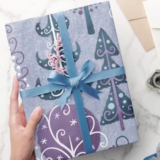 Schattigee grillige bos kerstboom Paarse Cadeaupapier