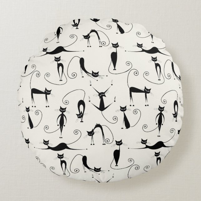 Schattigee grillige speelse slinky zwarte katten rond kussen (Voorkant)