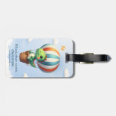 Schattigee groene Dino neemt vlucht in een heteluc Bagagelabel (Achterkant horizontaal)