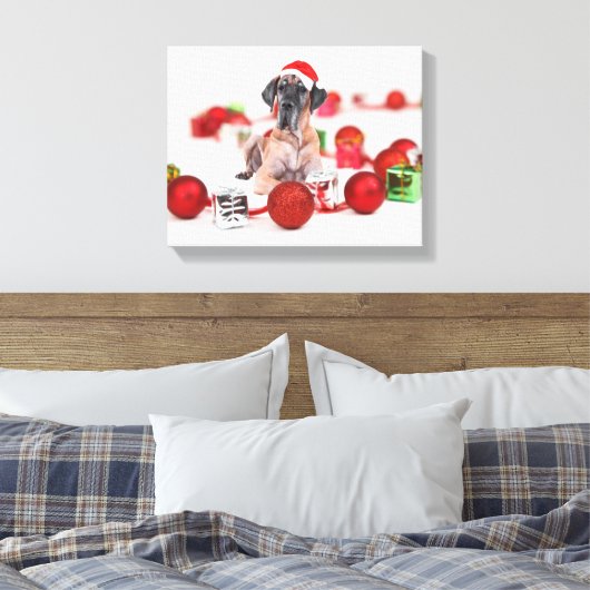 Schattigee Grote Deen Hond Kerstman Canvas Afdruk (Insitu (Slaapkamer))