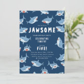 Schattigee grote witte haaien oceaan verjaardagsfe kaart (Staand voorkant)