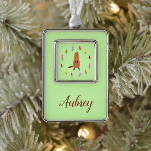 Schattigee Groundhog en Tulip Flowers Custom Name Verzilverd Omlijst Ornament