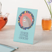 Schattigee haai Cookiecutter Reclamebord Met Voetstuk (Insitu)