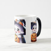 Schattigee Halloween-geest met pompoen Magische Mok (Voorkant rechts)