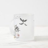 Schattigee Halloween Ghost Witch met Broom en Pomp Matglas Koffiemok (Voorkant links)