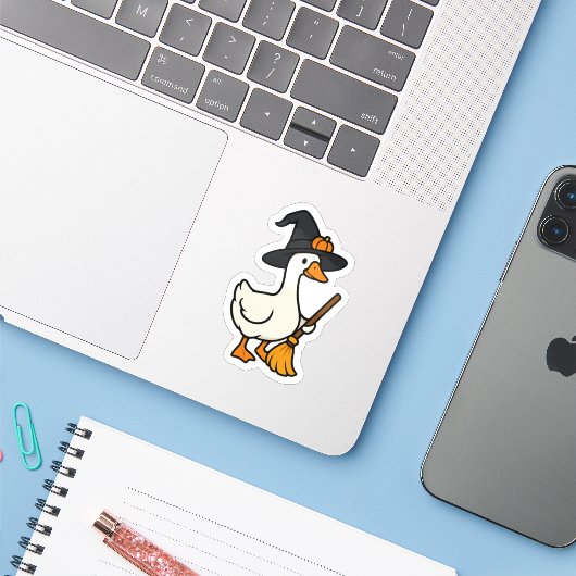 Schattigee Halloween Goose Sticker (Laptop met iPhone)