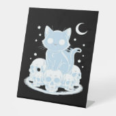 Schattigee Halloween Kitten Cat Gotische Esthetisc Reclamebord Met Voetstuk (Voorkant)